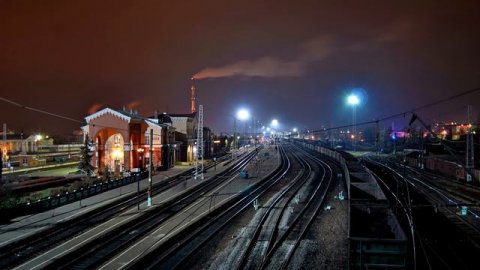 Поездная радиосвязь, атмосфера небольшой станции.