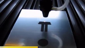 Лазерная гравировка пластика двухслойного пластика rowmark