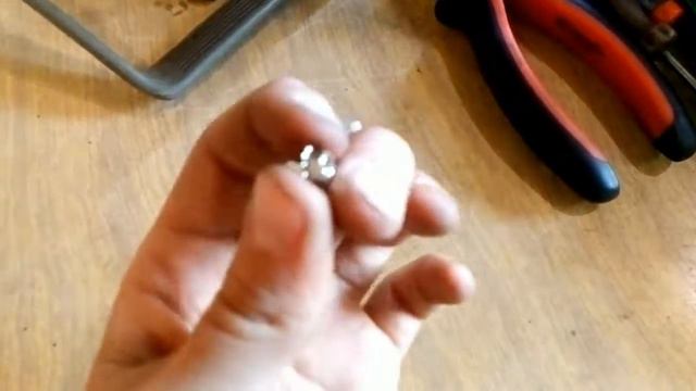 Коробка с цифрами и кнопками. Что внутри? смотреть онлайн