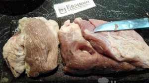 Запеченная свинина с чесноком и тимьяном в рукаве на праздничный стол