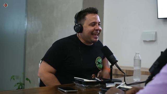 Syrian on Why he moved to the Philippines, Filipino Culture, Love for the Philippines смотреть онлайн