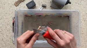 Заточка карандашей и использование пастельный пыли