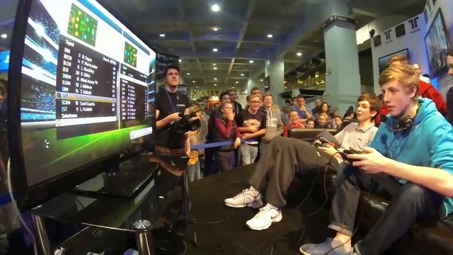 FIFA 14 Stars with Nepenthez, MattHDGamer & Wroetoshaw at Gadget Show Live 2013 Part 4 смотреть онлайн