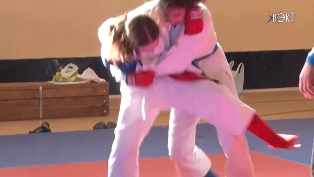 Рукопашный бой самураев. Состоялось первенство области по джиу-джитсу смотреть онлайн