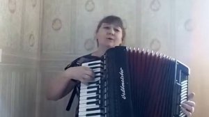 На горе колхоз, под горой совхоз.