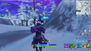 Играю FORTNITE учусь в соло