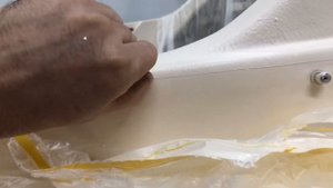 Подкрасил колпак и напылил гелькоут ( топкоут)