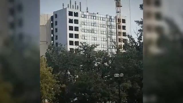 Сносят высотку на площади Ленина смотреть онлайн