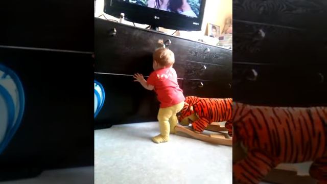 Софа ломает голову смотреть онлайн