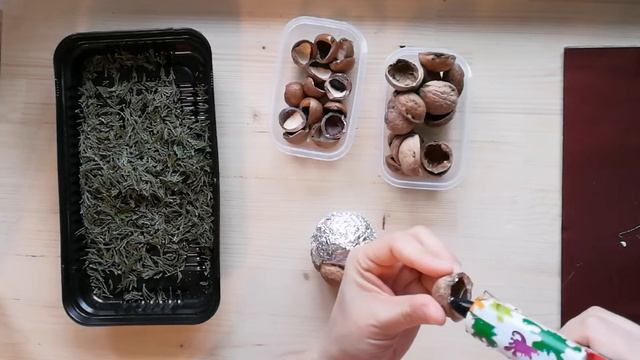 Декоративные шары из скорлупы орехов/Decorative balls смотреть онлайн