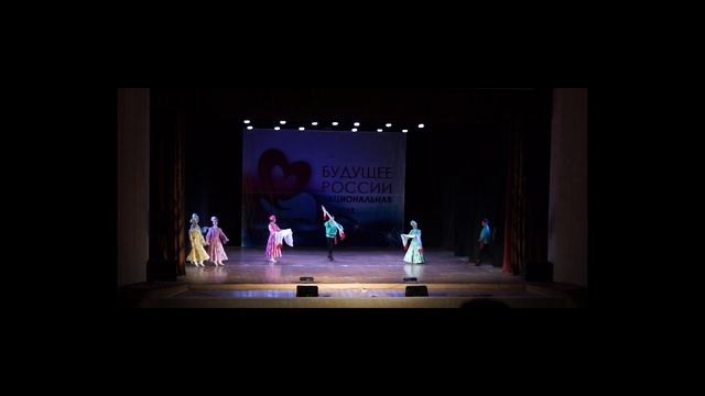 1.Танец Октябрьских татар «Кэтикэт»  2. Народно-сценическая композиция «Сабантуй»