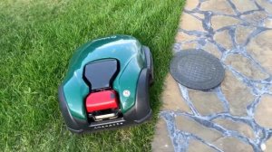 Робот газонокосилка Robomow RK1000, RS635Pro S. Режим кошения края газона в ручном и авто режимах.