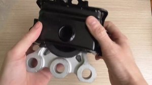 Опора двигателя правая Chevrolet Aveo T300 BRAVE