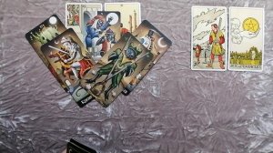 Таро. Его мысли сейчас? Где он, с кем, что делает? О чем он думает? Гадание на 3 варианта