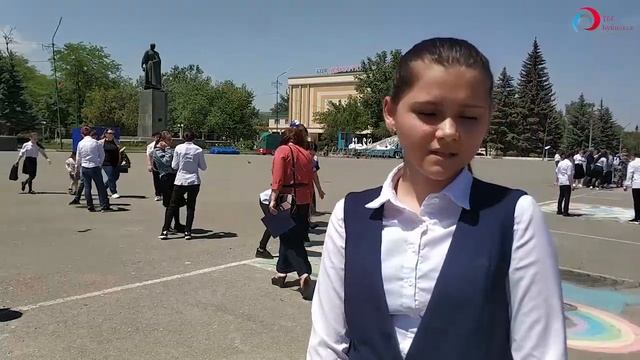 Конкурс рисунков на асфальте «Буйнакск – территория мира» смотреть онлайн