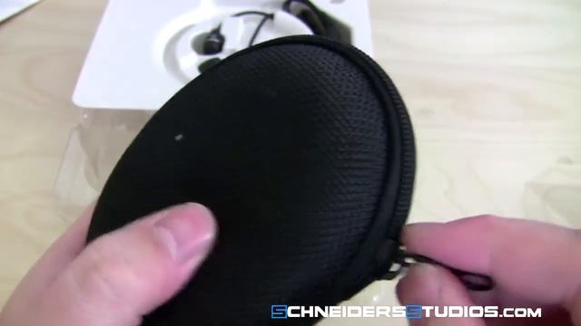 Shure SE310 Sound Isolating Earphones смотреть онлайн