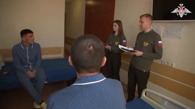 В Минобороны России запустили работу мобильных офисов для оформления электронных удостоверений