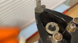 Mercruiser boat outdrive lower unit not pressurizing - Common cause