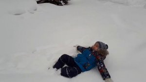 Детские игры в снегу, трофи рейд по снежному бездорожью