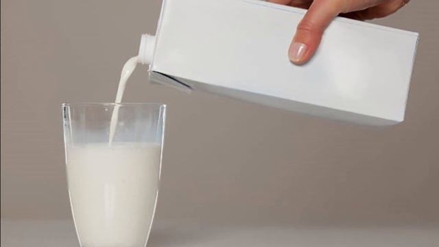 Кисломолочка: 4 самых вредных и 2 самых полезных продукта (Неожиданно)