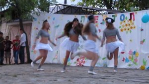 Станица Раздорская. Танцуют все.