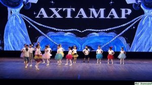 Младшая группа ансамбля "Родина". Танец "Бари Ор"