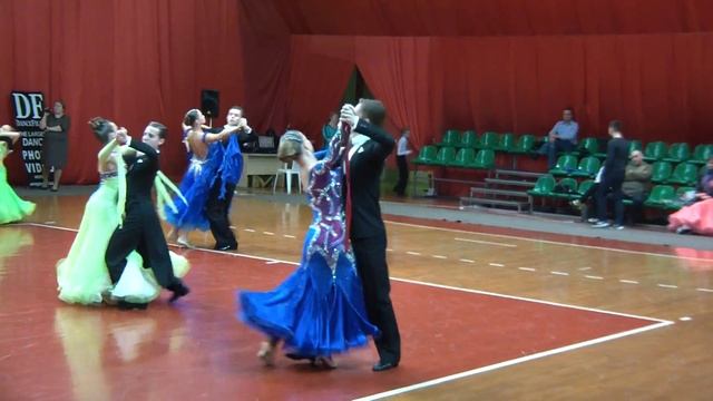 HDV 1642 Медленный фокстрот смотреть онлайн