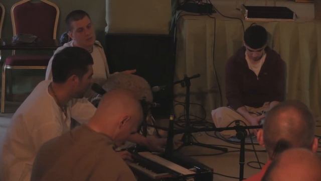 Абхай Чайтанья - Киртан - 23.05.2023 (Летний ретрит ШДМ) смотреть онлайн