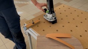 Kraštų frezerio „Festool“ MFK 700 unikalumas slypi frezavimo pade
