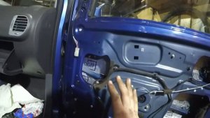 Виброизоляция дверей под установку музыки на chery kimo