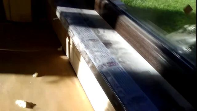 Шикарный подоконник цвета ВЕНГЕ. Монтаж подоконника своими руками. смотреть онлайн