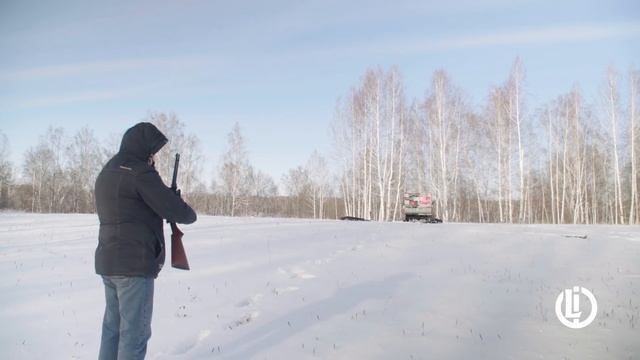 Тест защитного покрытия для автомобиля пневматикой, арбалетом, карабином. Проверка на прочность.