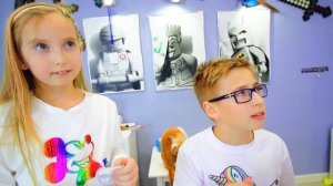 Обманули Маму! Катя и Ростя нашли вещи Привет Соседа на канале Мы Семья