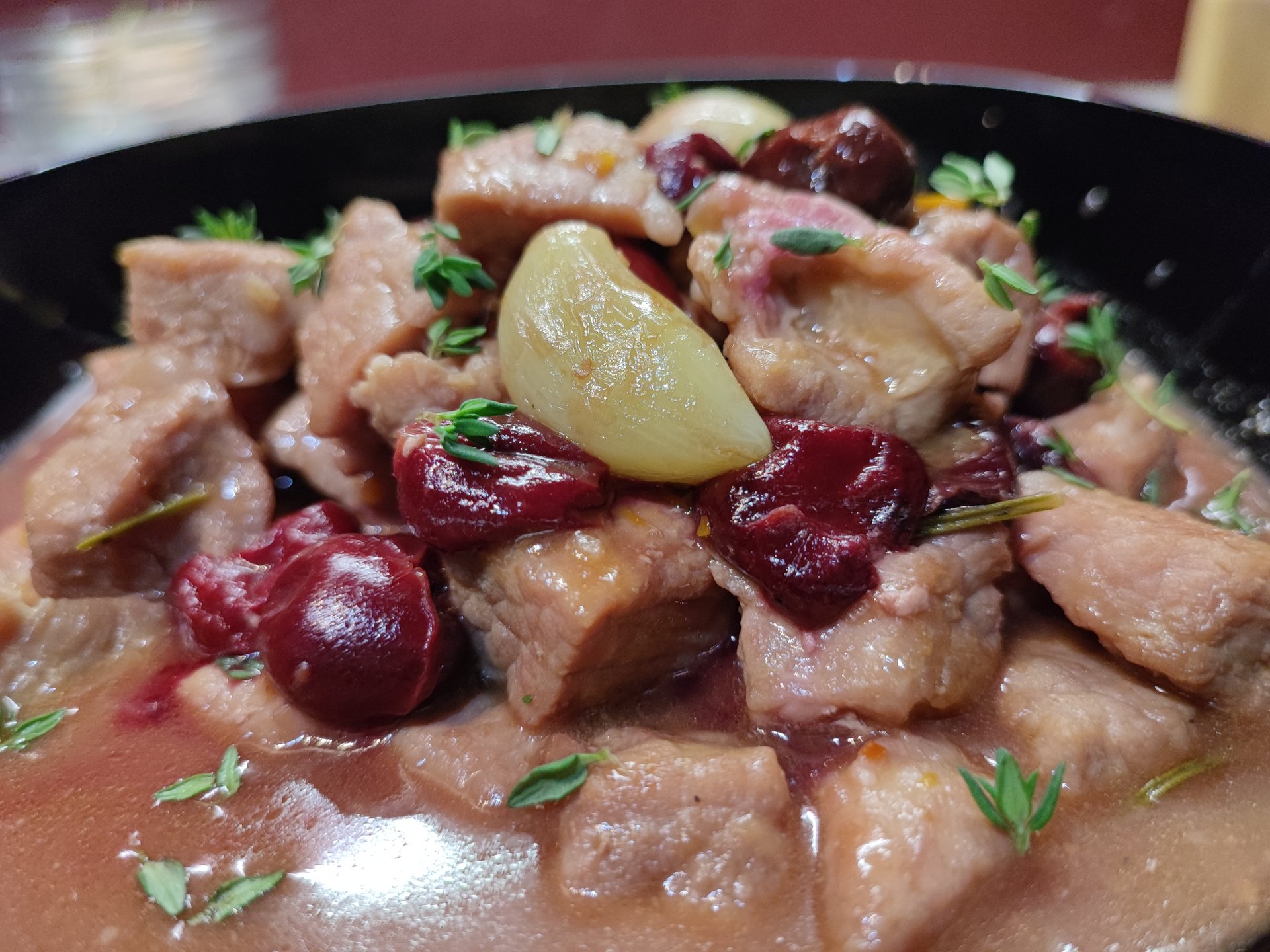 Нежнейшее тушёное МЯСО с ВИШНЕЙ в Апельсиновом Соке. Праздник каждый день! смотреть онлайн