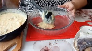 РЫБА В СМЕТАННОМ СОУСЕ, ЗАПЕЧЁННАЯ В ДУХОВКЕ. ?