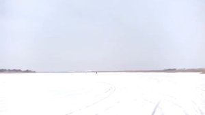 Доктор едет-едет сквозь снежную равнину)))