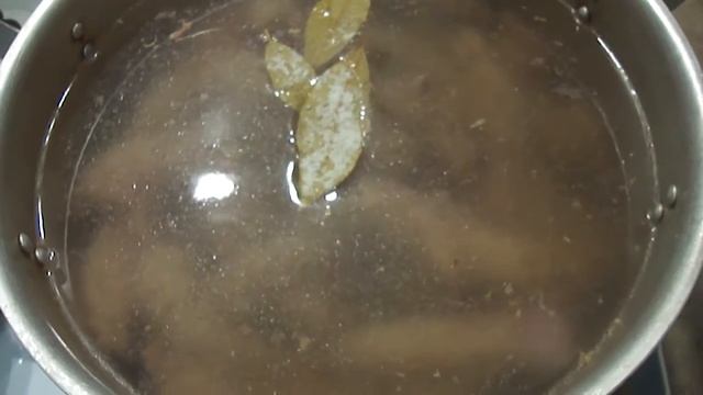 Холодец из куриных шеек