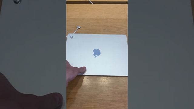 Новый MacBook Air M2 от 1199$ в США смотреть онлайн