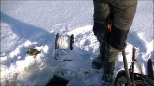 Рыбалка из-подо льда вентерями ( фитилями, мережой).Декабрь 2020