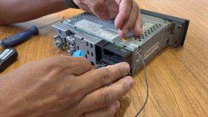 Como instalar o Adaptador Bluetooth BT9000x para Audi Concert & Symphony 1 e 2
