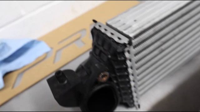 FK8 Honda Civic Type R Upgraded Intercooler & Catless Downpipe Install & Dyno Results смотреть онлайн