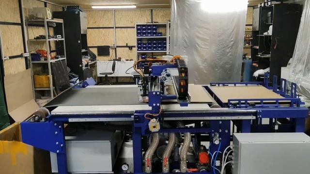 планшетный режущий плоттер с лотком автоподачи материала смотреть онлайн