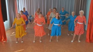 Танцевальная студия «Сеньориты» (КЦСОН «Шушенский») «Танец бабушек и внуков»