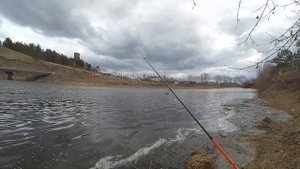 РЫБАЛКА НА СЛИЯНИИ РЕК | КРУПНЫЙ ОКУНЬ