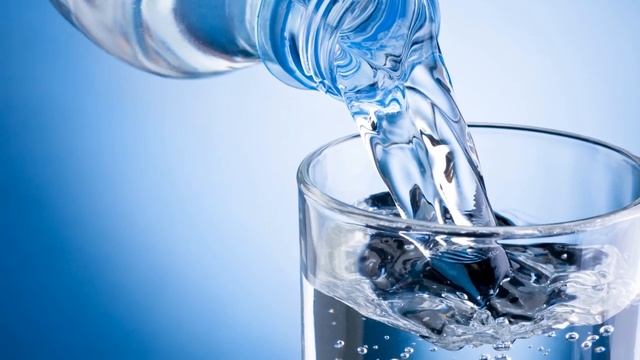 Почему нельзя, ставить на ночь Стакан с водой возле Кровати смотреть онлайн