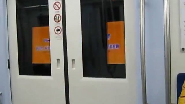 Реклама в тоннелях метро Пекина смотреть онлайн