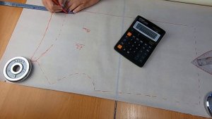 Блуза из шифона со складками по горловине. Моделирование, раскрой и первая примерка.mp4