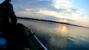 ВЕДРО ПРИКОРМКИ ПРИМАНИЛО ВСЕХ ЛЕЩЕЙ.ЛОВЛЯ ЛЕЩА С ЛОДКИ.ДОНКИ.ВОЛГА.