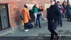 LIFT and CARRY | ДЕВУШКА НОСИТ ПАРНЕЙ НА РУКАХ | Полинара