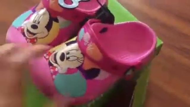 Обзор Crocs детские на девочку 6пм Америка смотреть онлайн